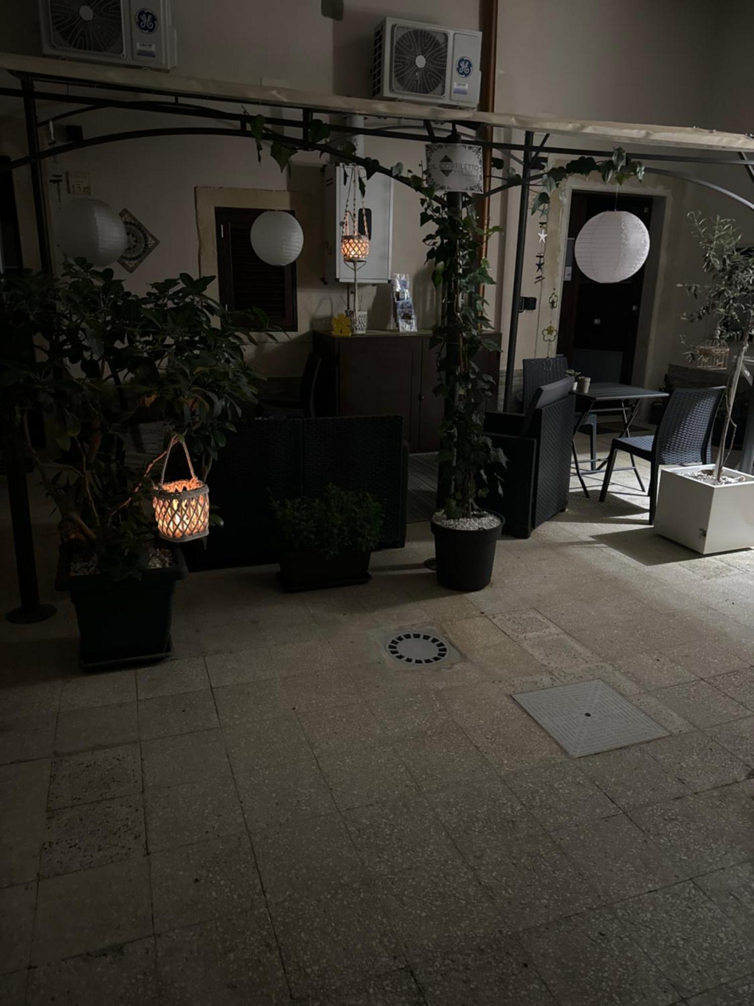 Il Cortiletto28 Rooms & House シラクーサ エクステリア 写真